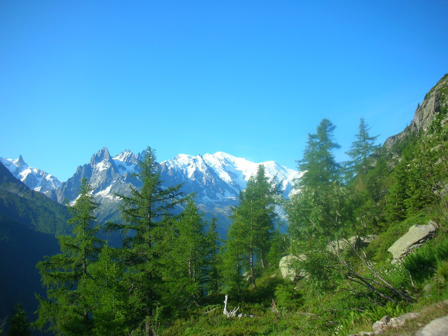 après le col des montets