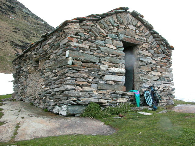 La cabanne des bergers dans la vallée de la Lombarde