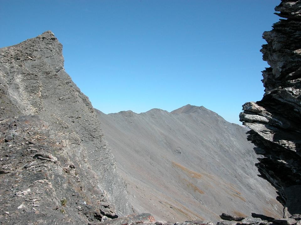 La crête vue de la Pointe du Fréjus