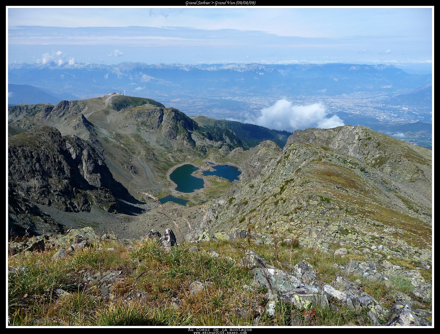Lacs Robert et Chamrousse au loin