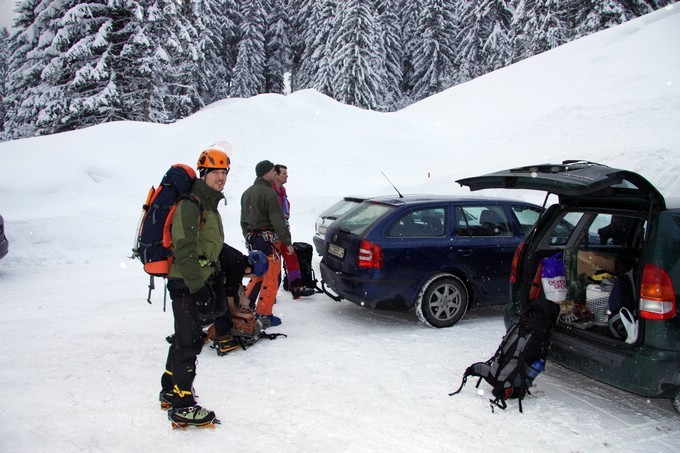 Au parking, départ vers la cascade