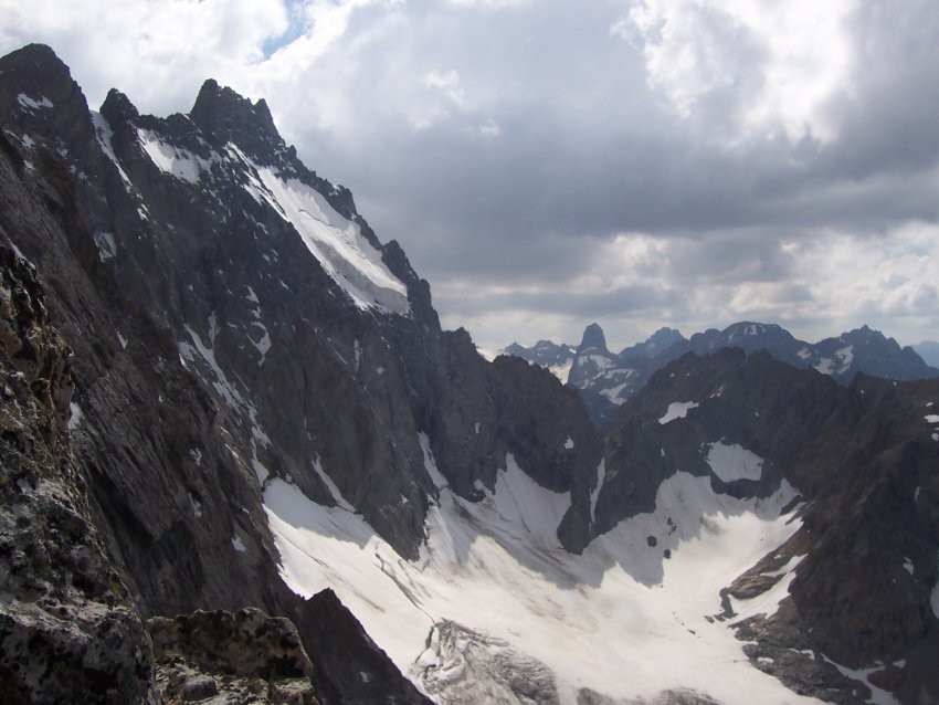 vue du sommet de la voie sur le glacier suspendu