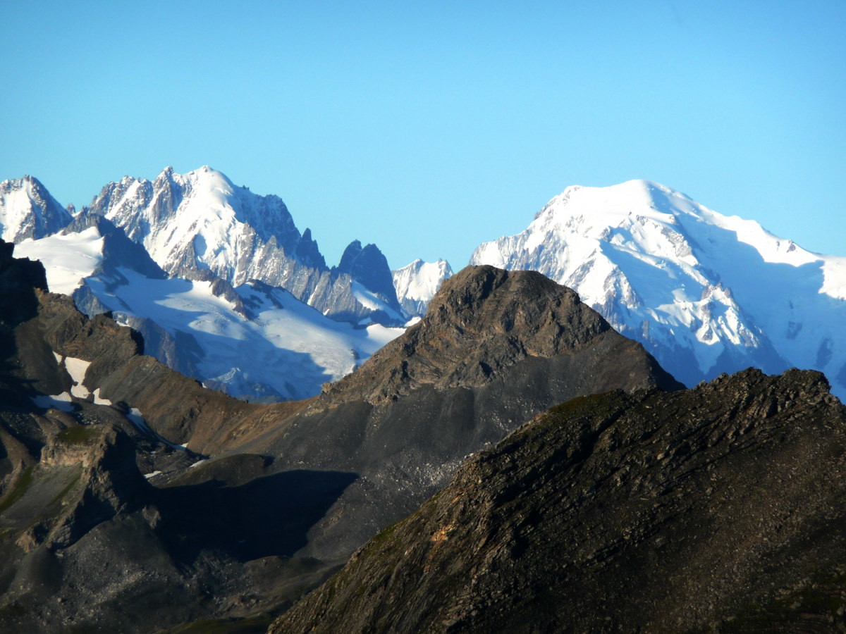 Massif du MB vu de l'arête de Saille au Muveran
