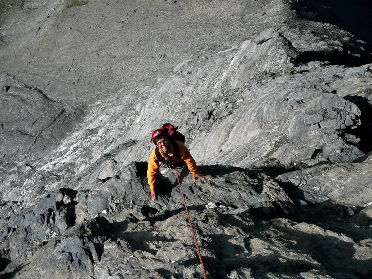 Agnès dans L2 de l'arête de Saille au Muveran