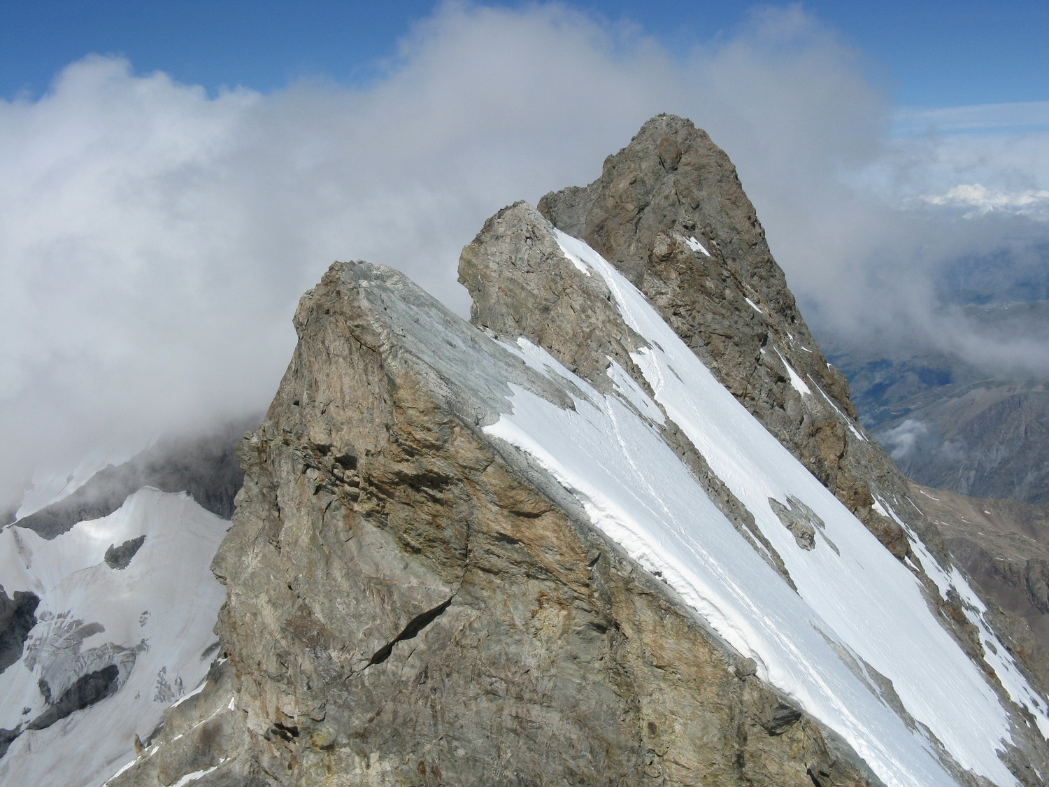 Les majestueuses arêtes de la Meije...