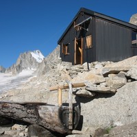 Bivouac des Plines ou d'Envers des Dorées 2983 m