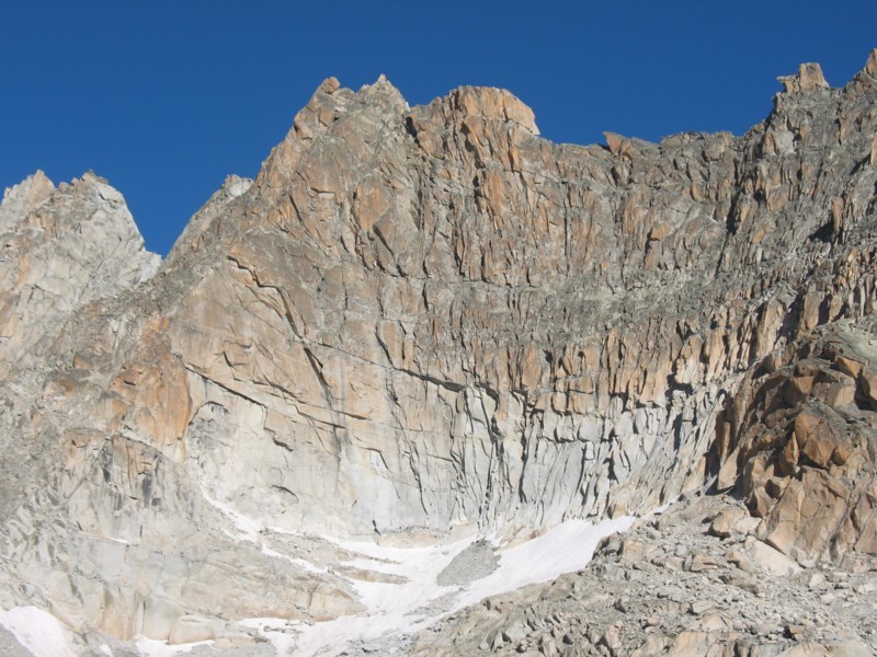 Aiguilles Dorées, Arête Sud de l'Aiguille Sans Nom