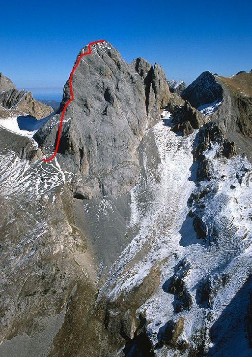 Itinéraire arête Ouest de l'Amoulat (en rouge)