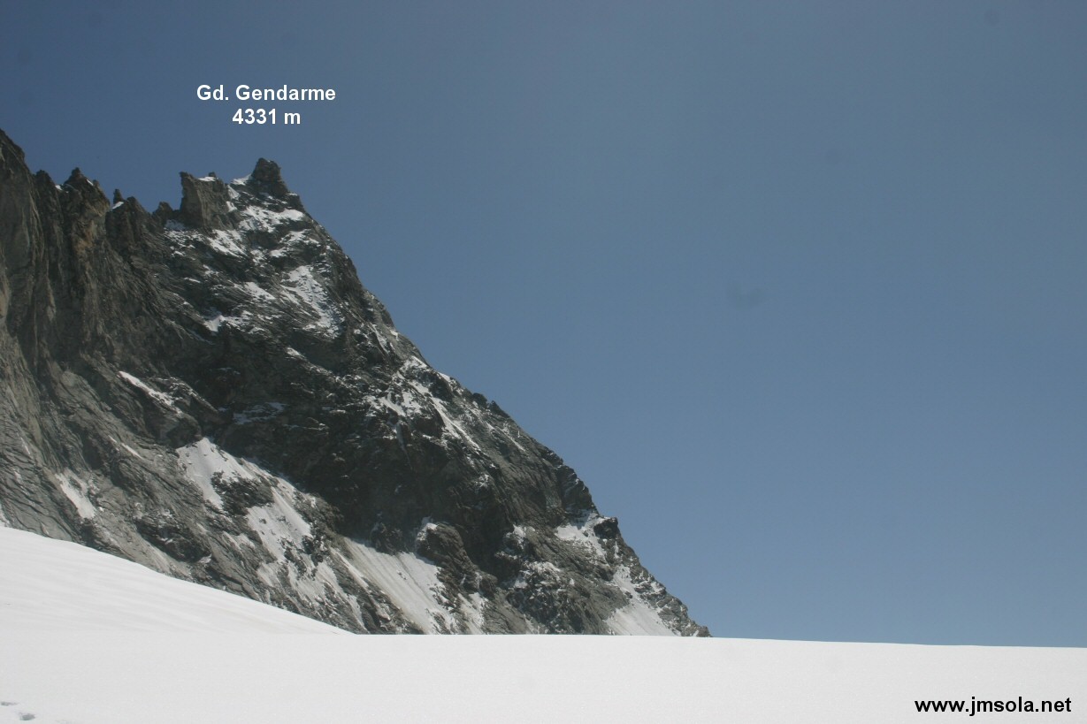 Arête Young au Weisshorn vue depuis Tracuit