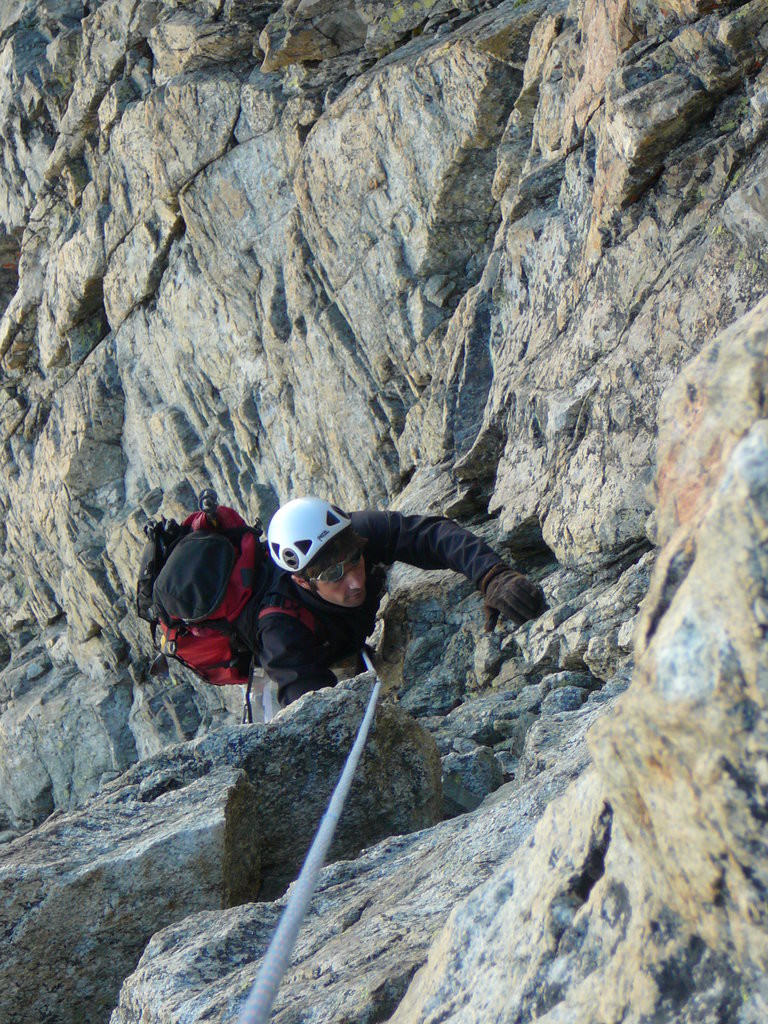 En remontant vers l'arête