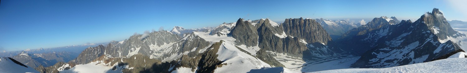 Panorama depuis le sommet du Mt Brulé