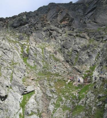 montée vers Dom hütte