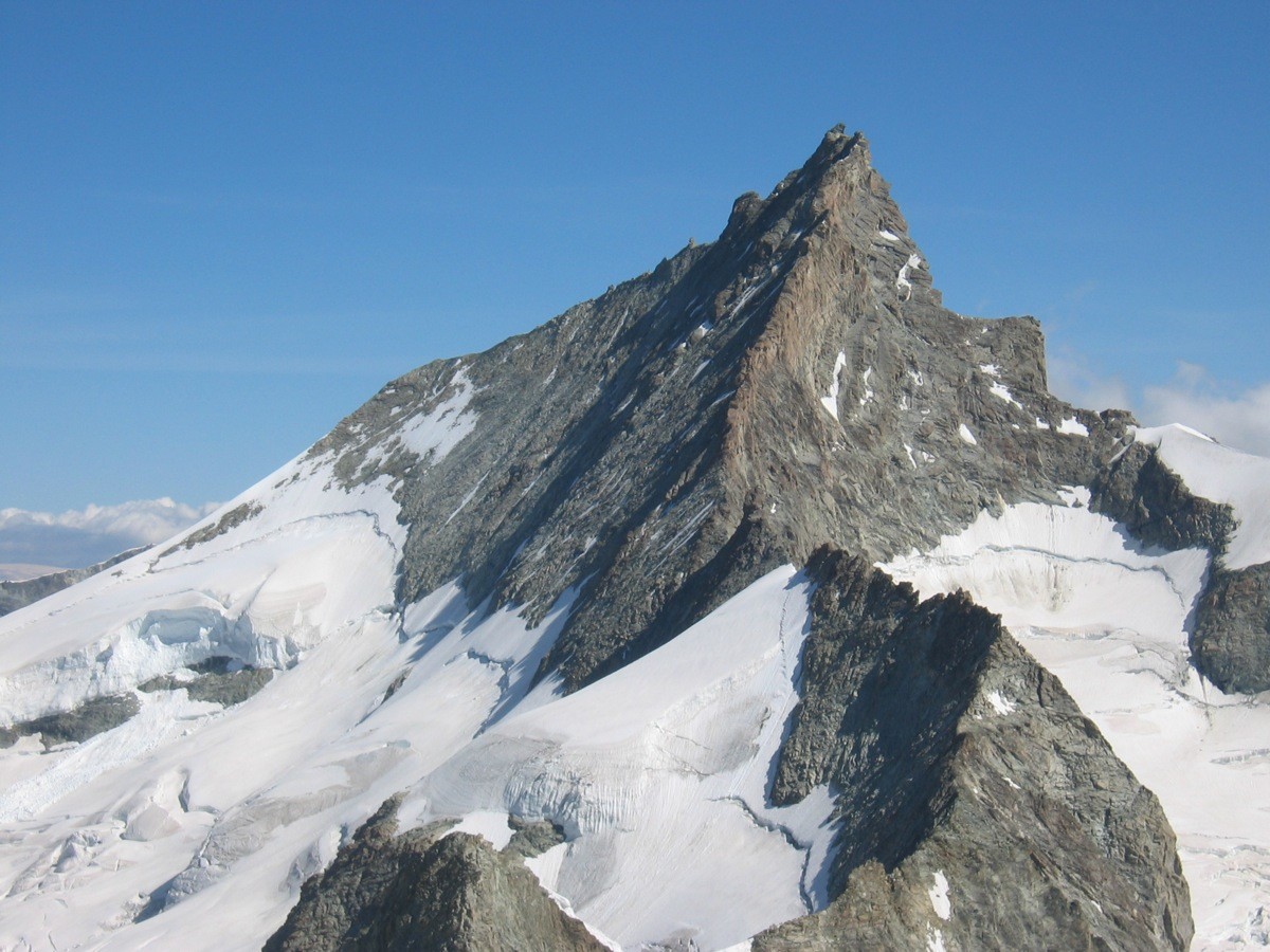 Zinalrothorn vu depuis l'Ober Gabelhorn