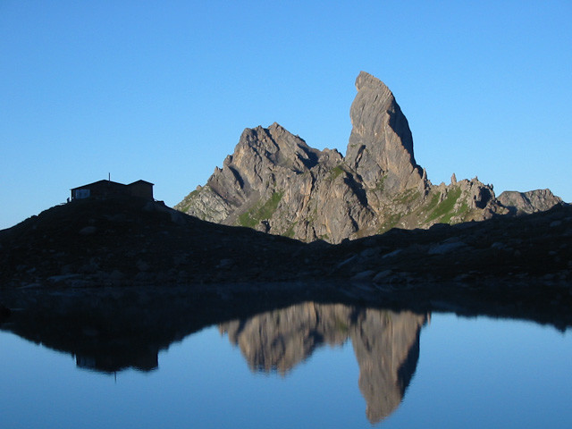 Pierra Menta depuis le Lac de Presset