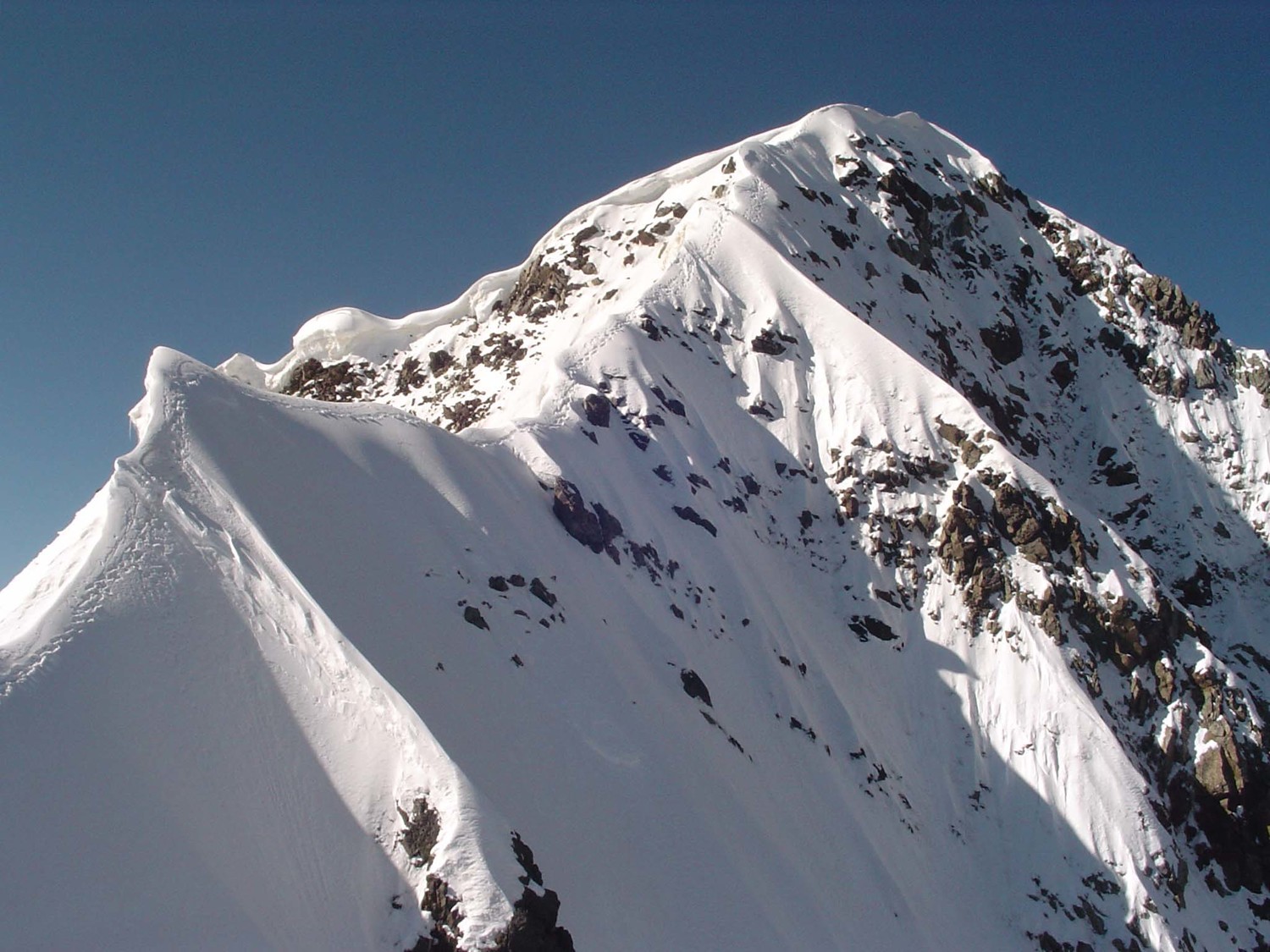 nos traces lors de la redescente de l arête sommitale