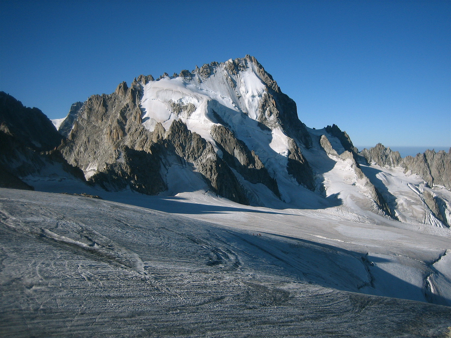 Aiguille du Chardonnet vue depuis Tête Blanche