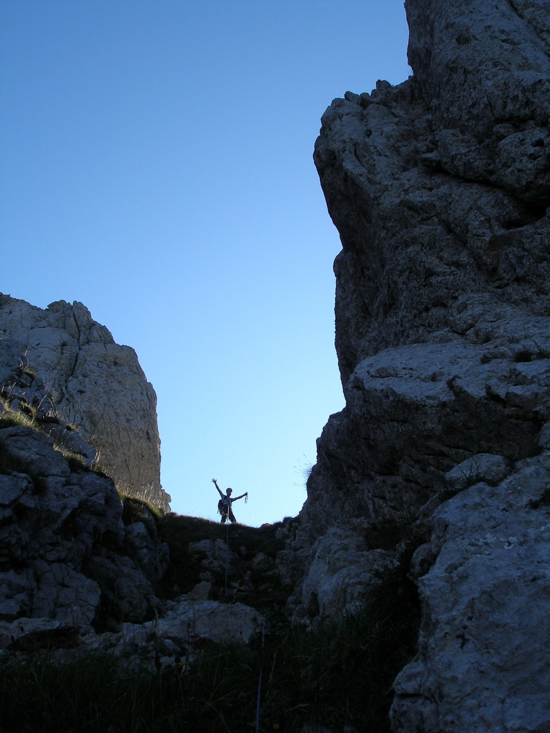Arètes du Gerbier : La double brèche (versant W)