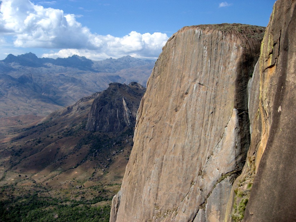 Vue sur le Karambony, depuis Pectorine