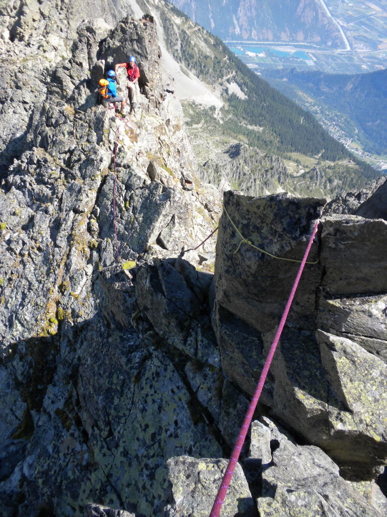L'arête NE du Luisin et la vue plongeante sur la vallée du Rhône