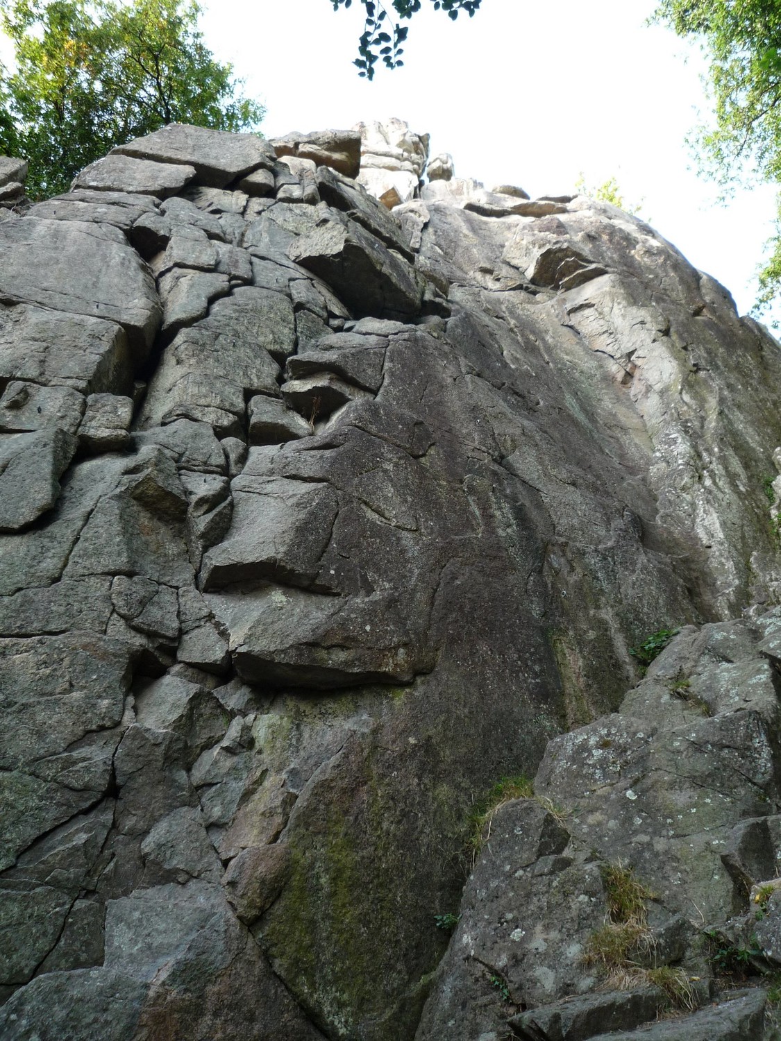 Rocher du Manis, secteur Grande Face bas