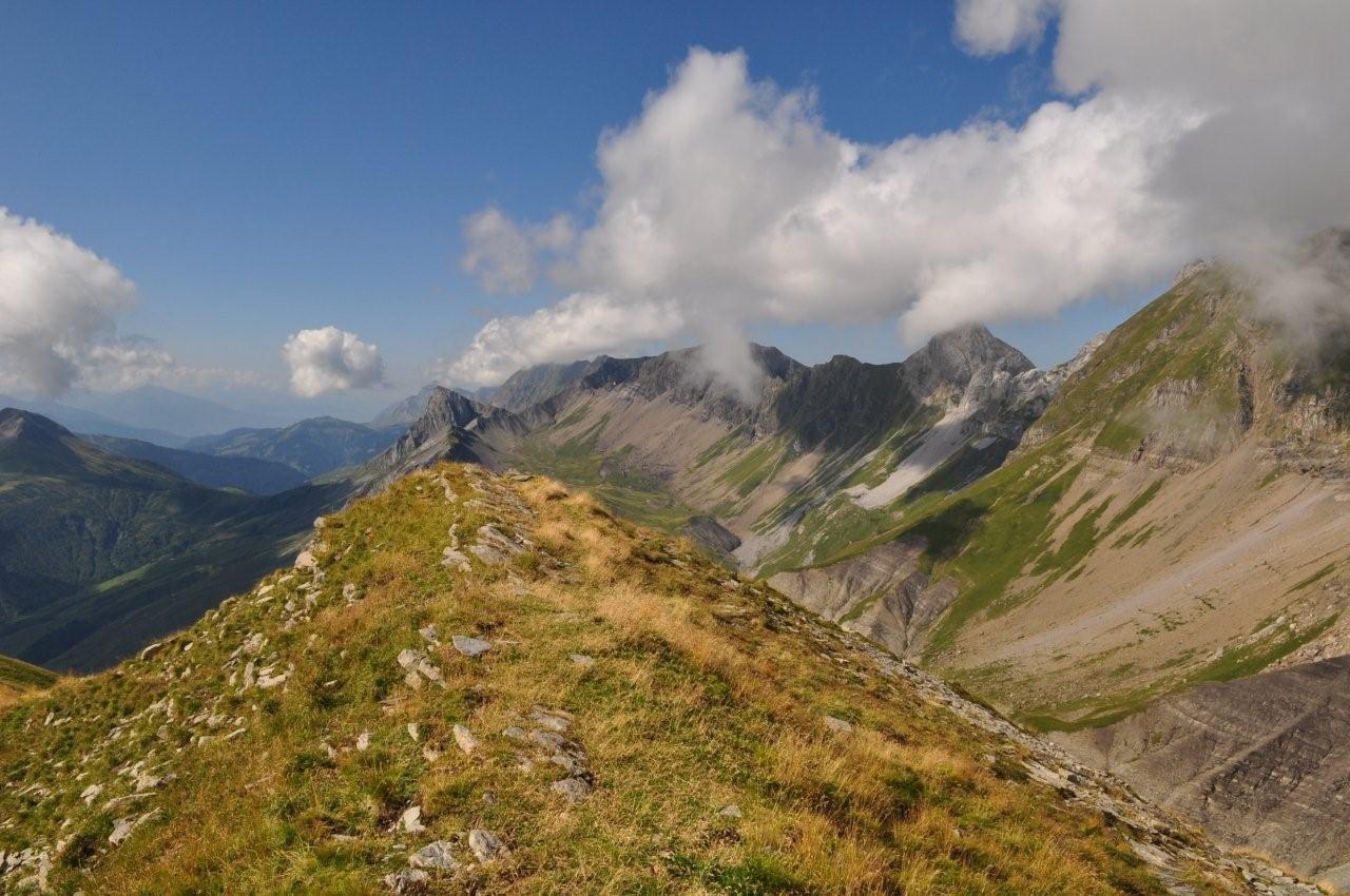 Combe des Fours et Charvet depuis le sommet