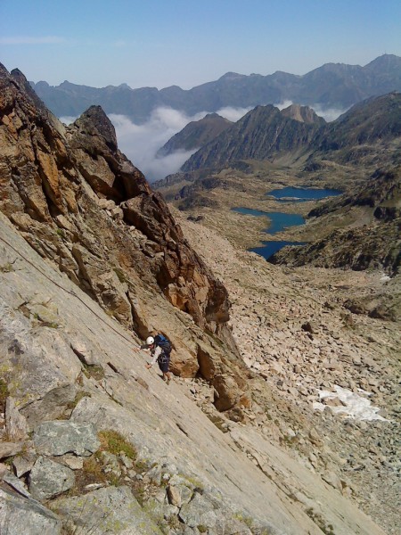 La deuxième longueur avant la traverse