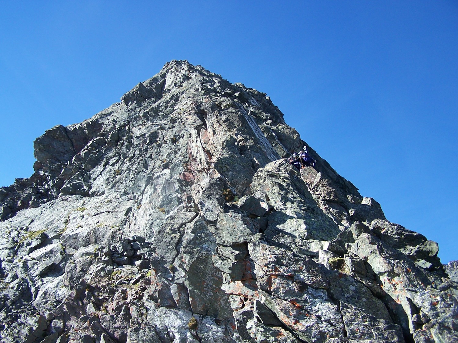 Départ de l'arête des roches rousses