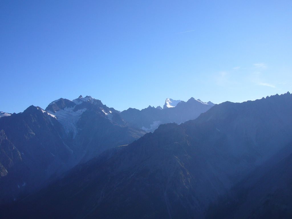 vue sur les écrins depuis la voie