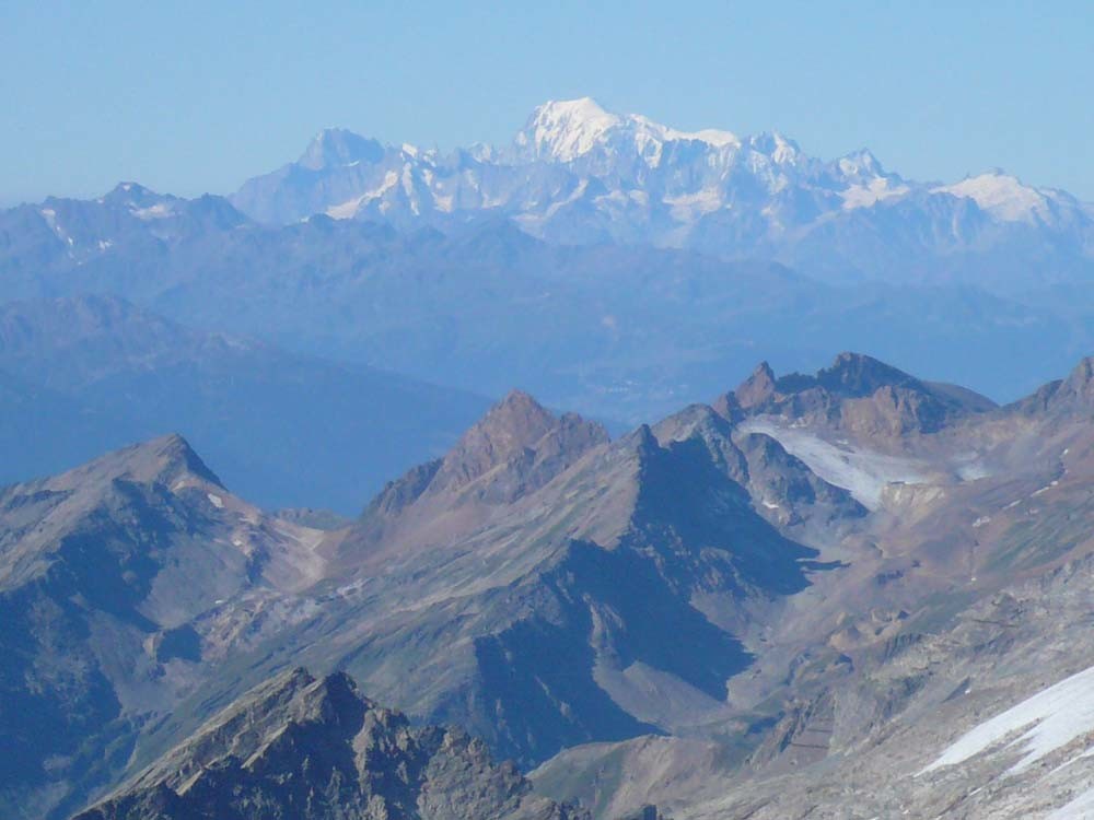 Le massif du Mt Blanc depuis le sommet