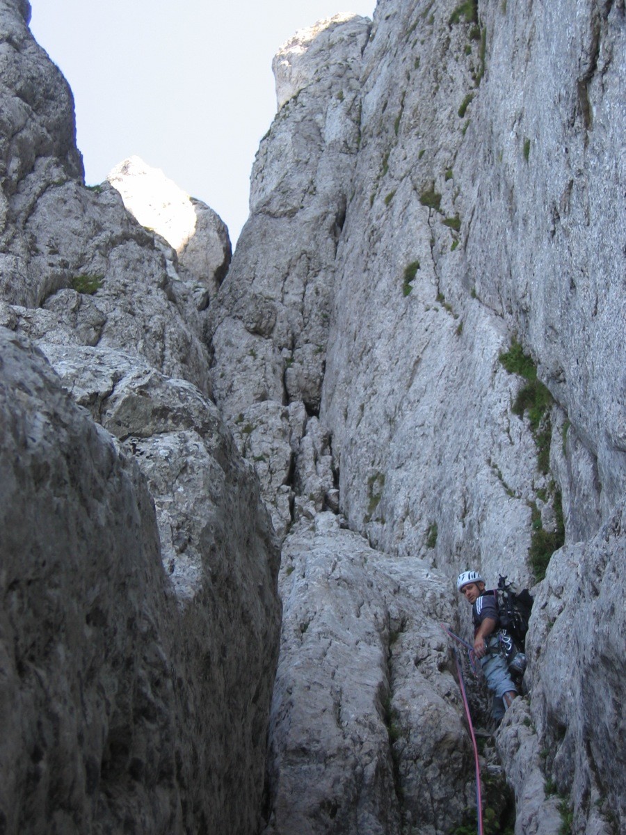 Dans le couloir-cheminée sous la Pointe Yvonne
