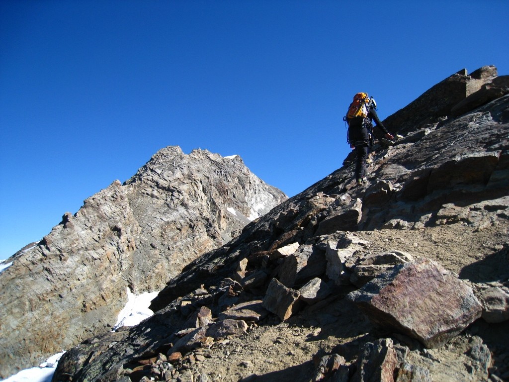 Sur l'arête