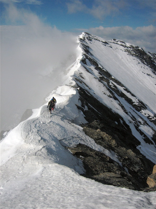 Pointe SW du Châtelard et alpinistes