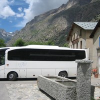 Le bus Transisère de la Bérarde
