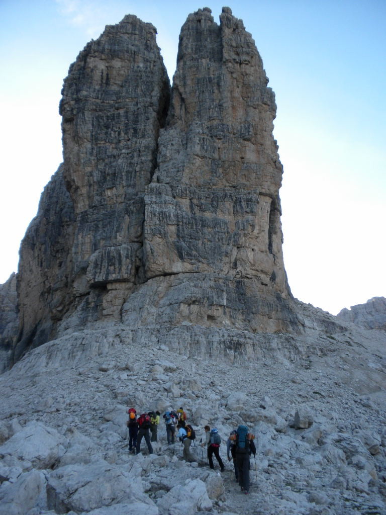 En montant au Rifugio Alimonta, sous le Spallone di Molveno