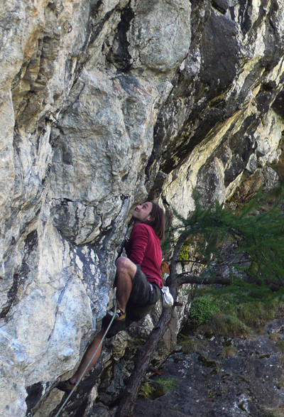 Vincent dans "Maudite draperie", 7c+