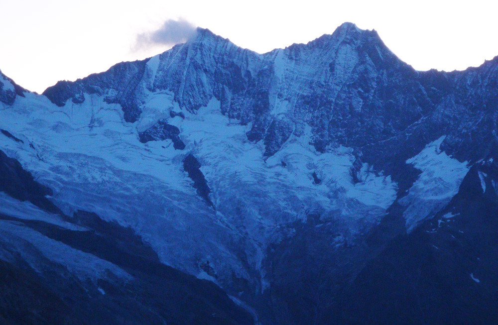 Le Täschhorn à gauche et le Dom à droite.