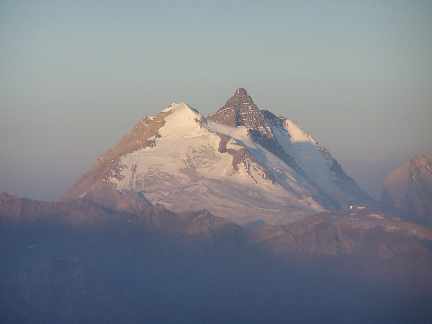 Levé du soleil sur Gde Motte et Gde Casse