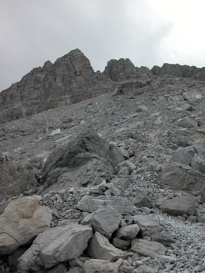 La montée à la brêche depuis le col de porte