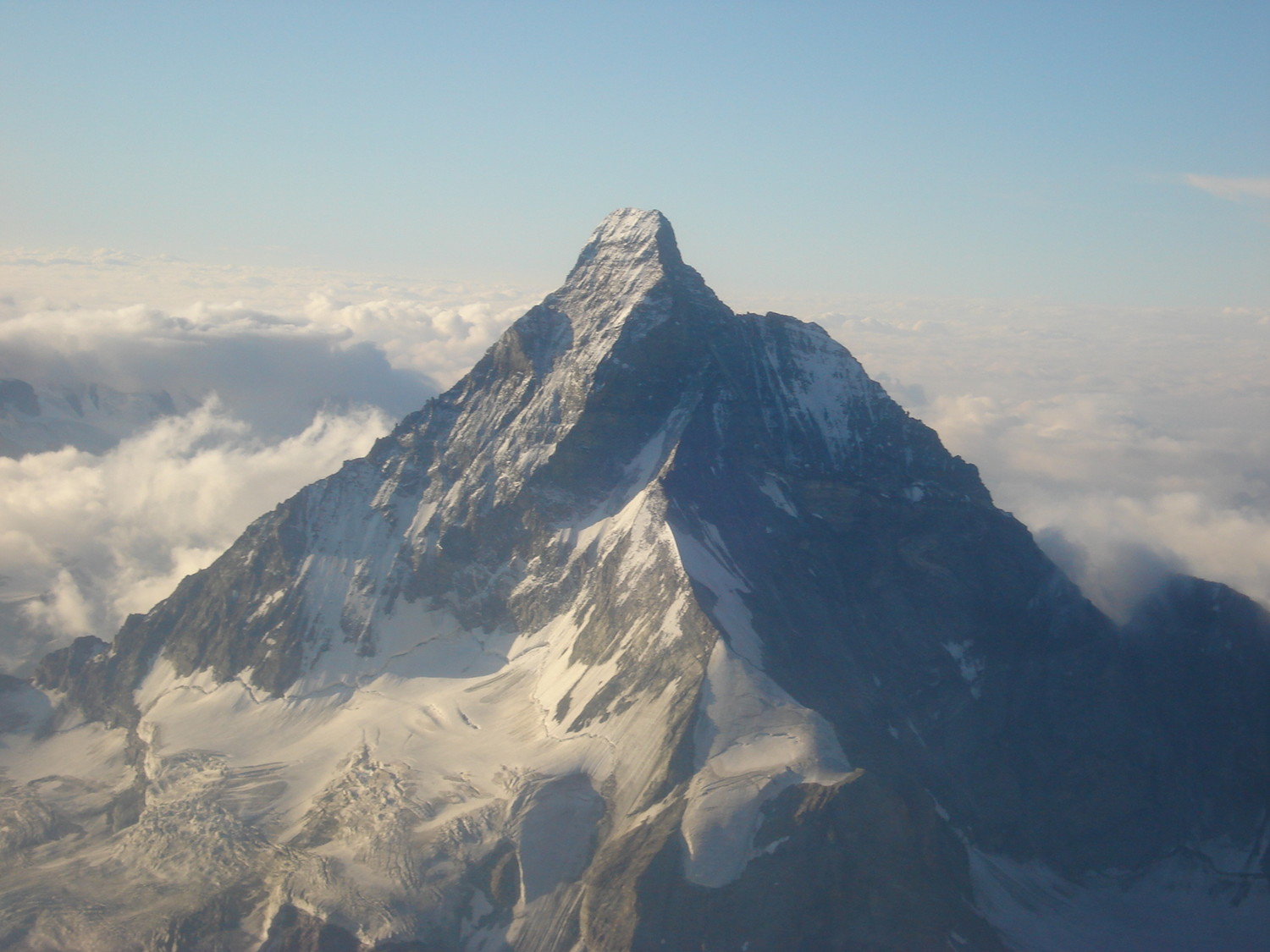 Vue du cervin depuis le sommet