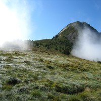 Petit coup d'ascenseur sur la crête (versant E & N de la dent, accès face E)