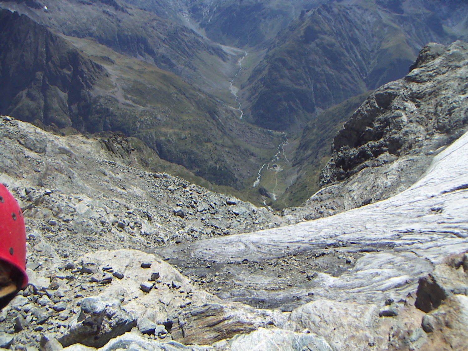 descente dans le couloir déneigé
