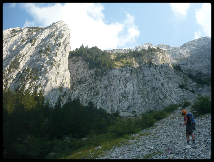 Le Pilier depuis le couloir de l'Encrenaz sur le chemin du retour