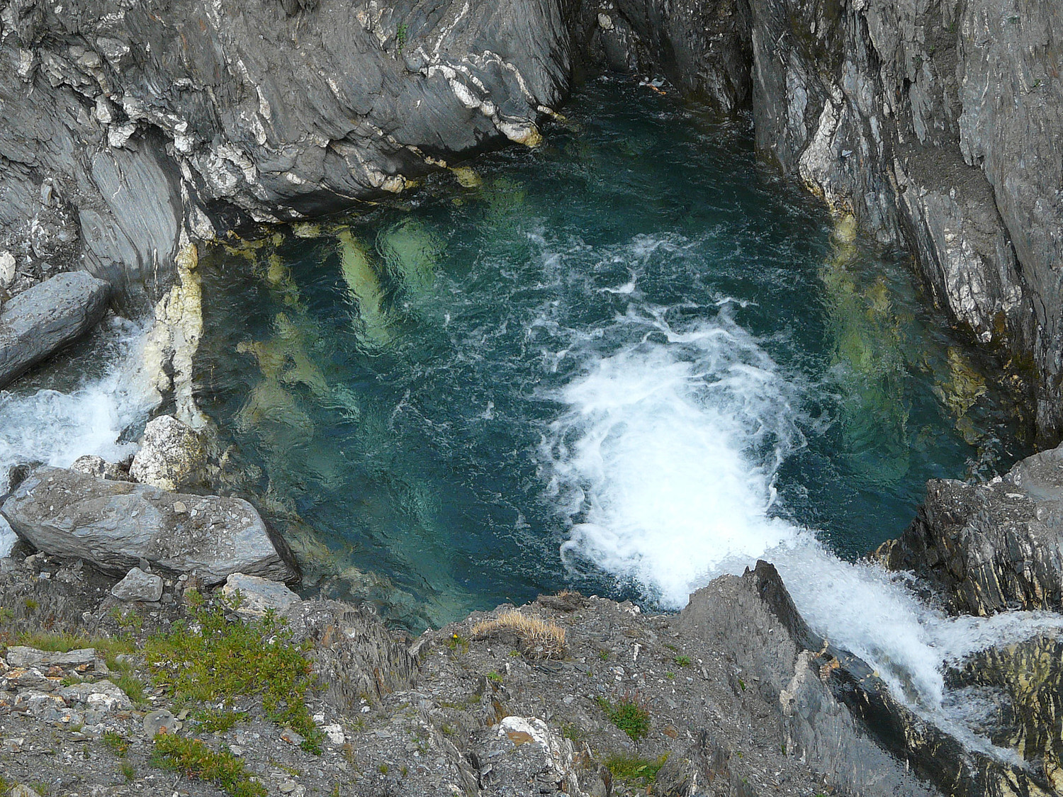 Une vasque pour la baignade (eau de Belle Combe)