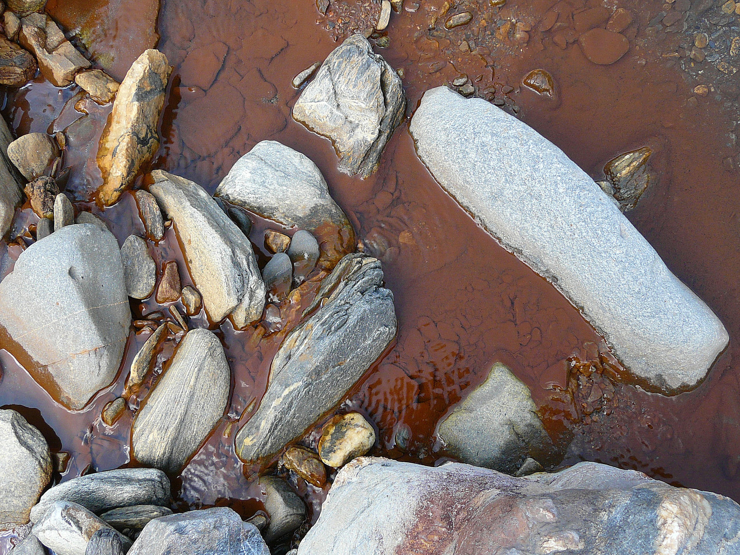 Source d'eau ferrugineuse (Belle Combe)