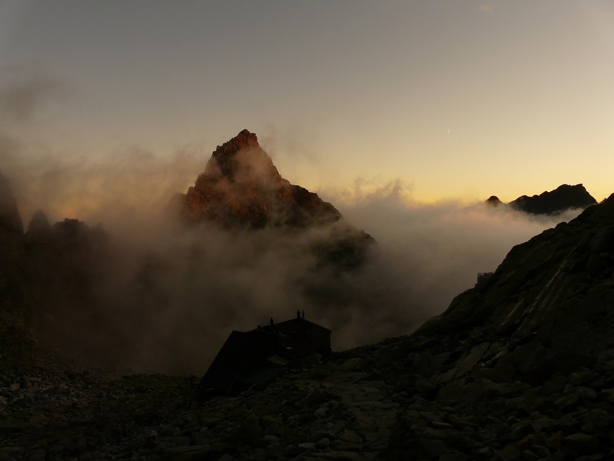 Coucher de soleil au dessus du Chata pod Rysmi