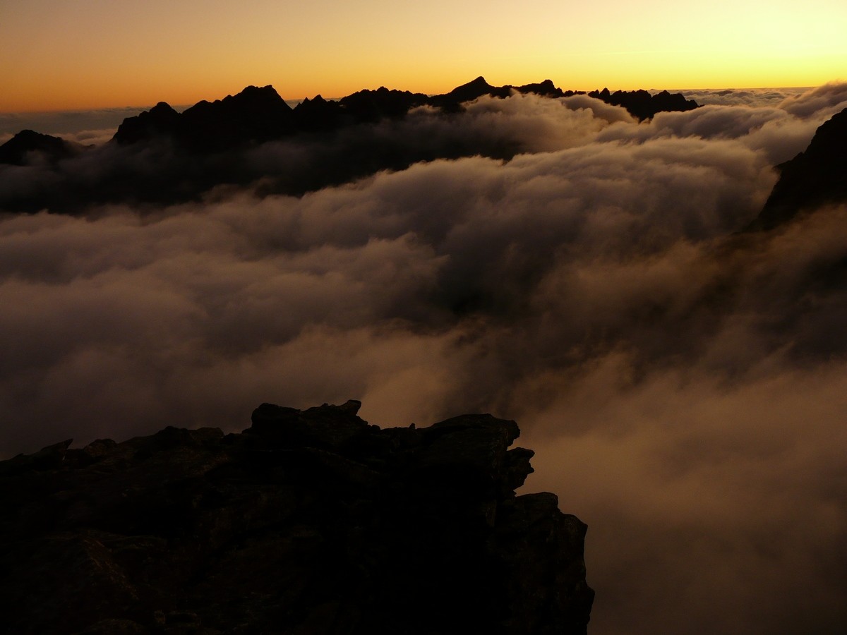Coucher de soleil au dessus du Chata pod Rysmi