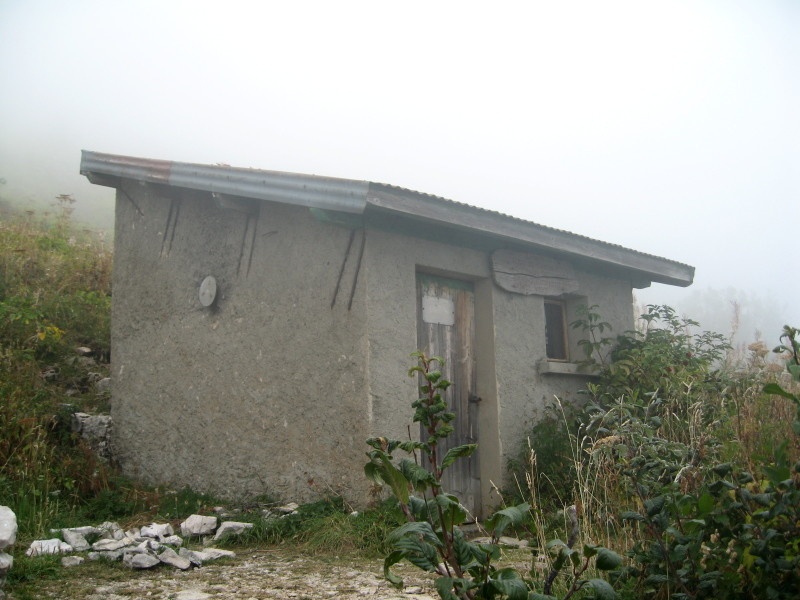 La baraque du Col vert dans le brouillard