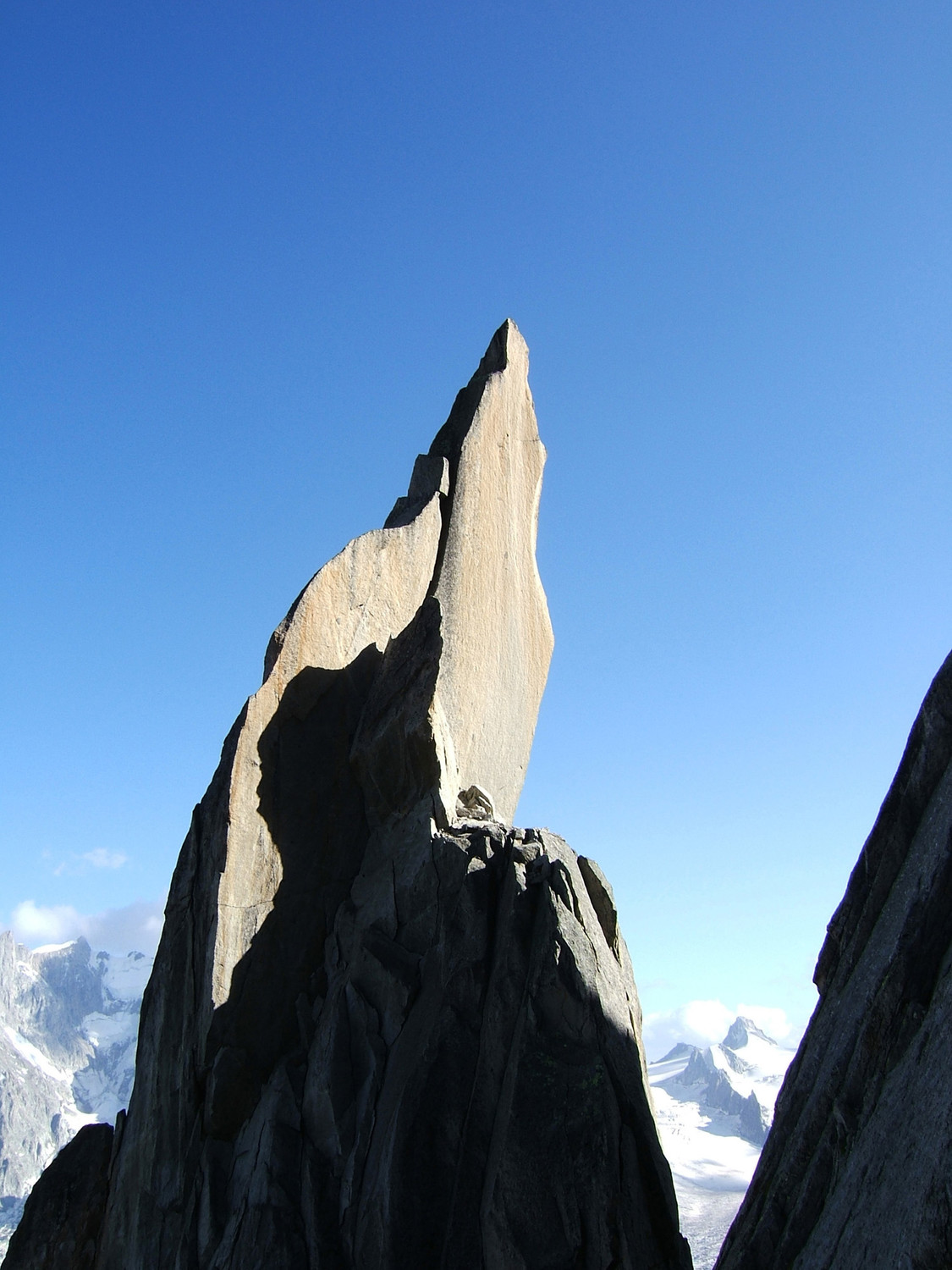 Aigille du Roc vue d'un relais du "Soleil a rendez-vous avec la lune" au Grépon