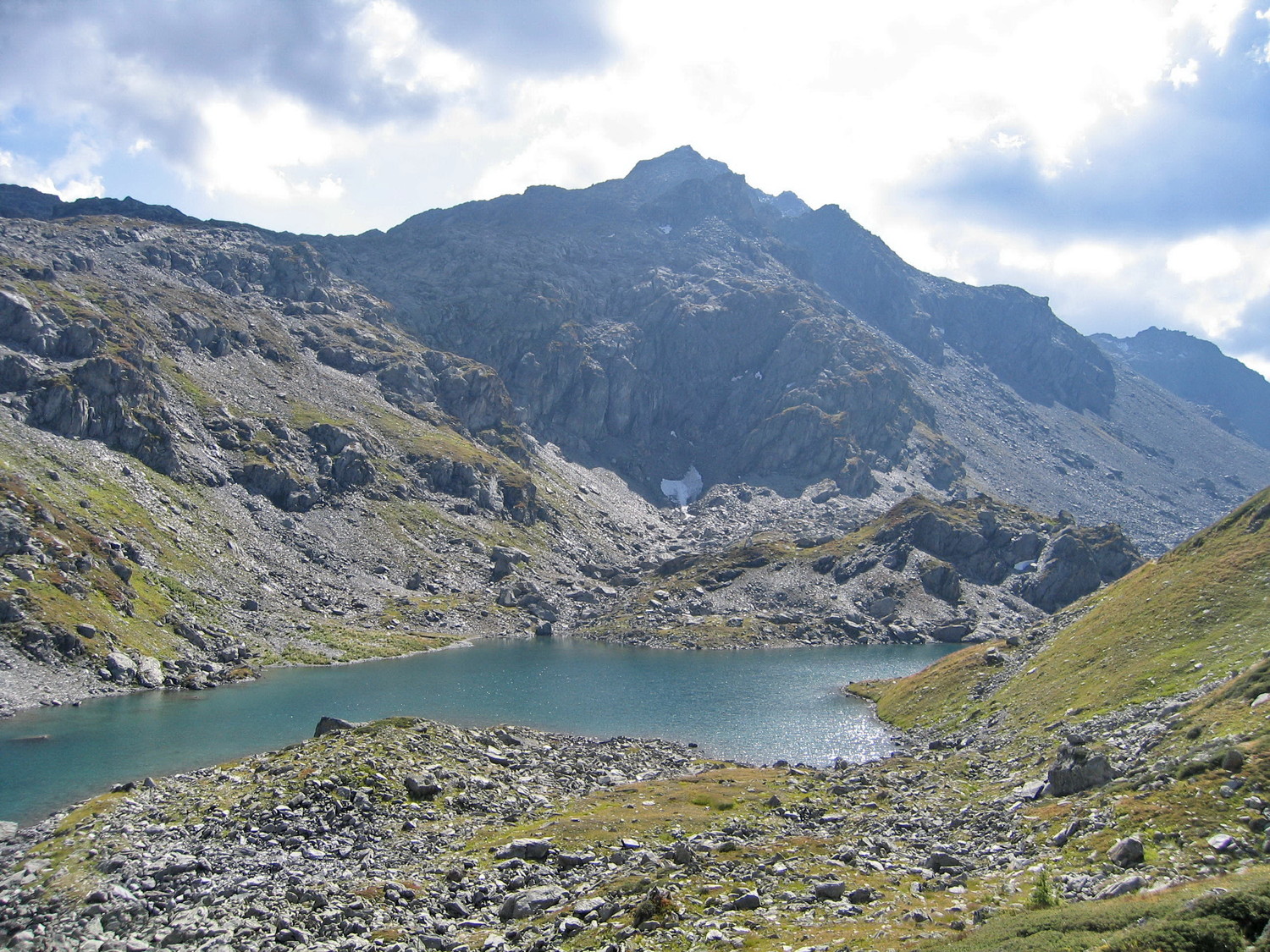 lac de bella comba inf et le col tachuy