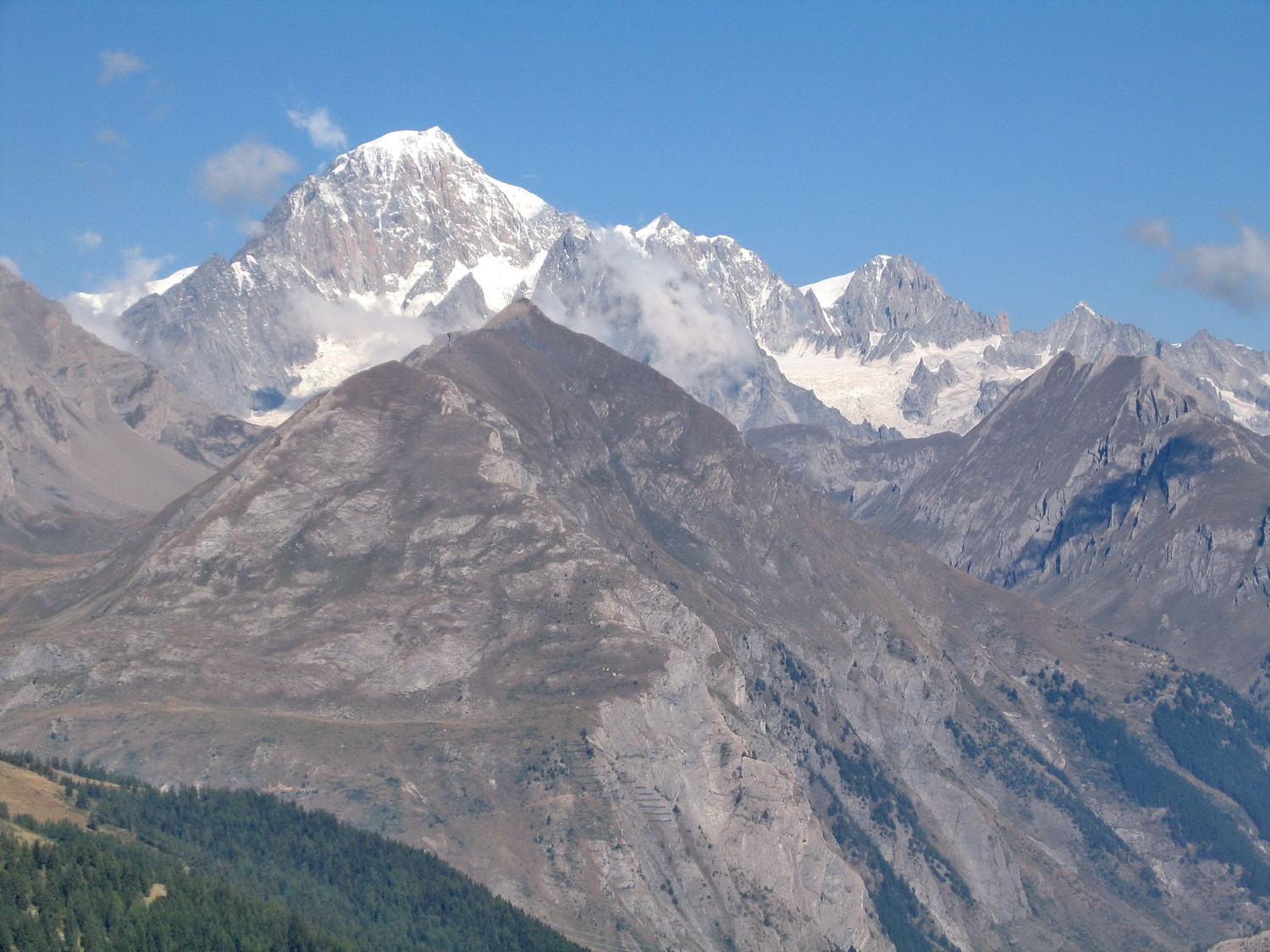 le mt blanc, du bas de la bella comba